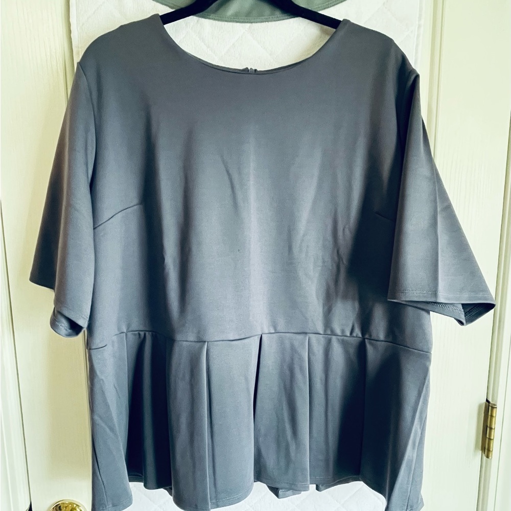 Simply Vera Plus Violet Shirt NWT